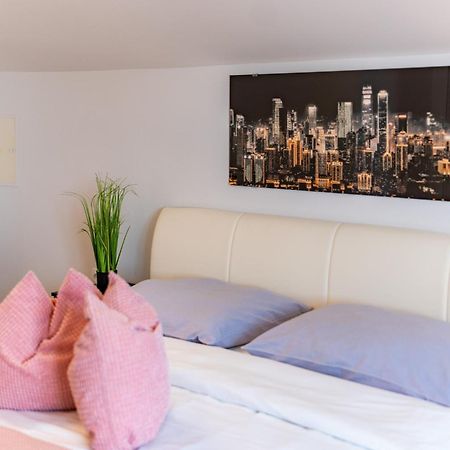 Apartman Petra S Pogledom Na More Banjol Zewnętrze zdjęcie