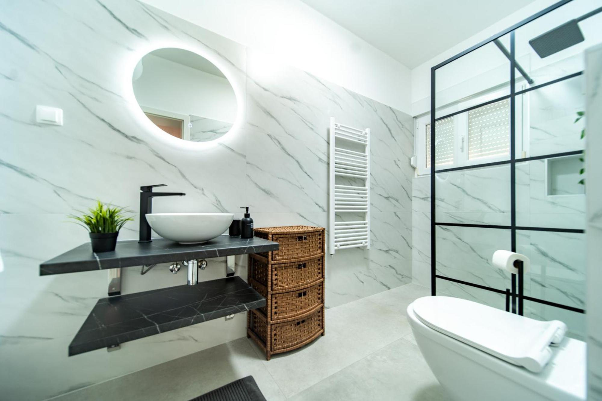 Apartman Petra S Pogledom Na More Banjol Zewnętrze zdjęcie